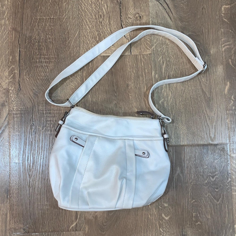 Nine & Co. Creme Purse